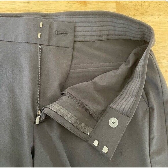 Athleta Tribeca 7" Bermuda Shorts Zip Pockets Black Stretchy Casual Commuting 4 - Picture 3 of 10